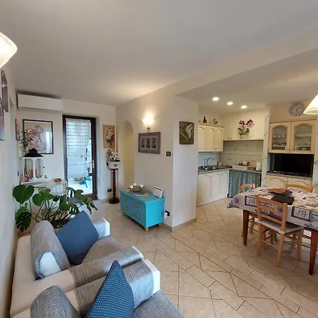 Semesterbostad Casa Bianca *